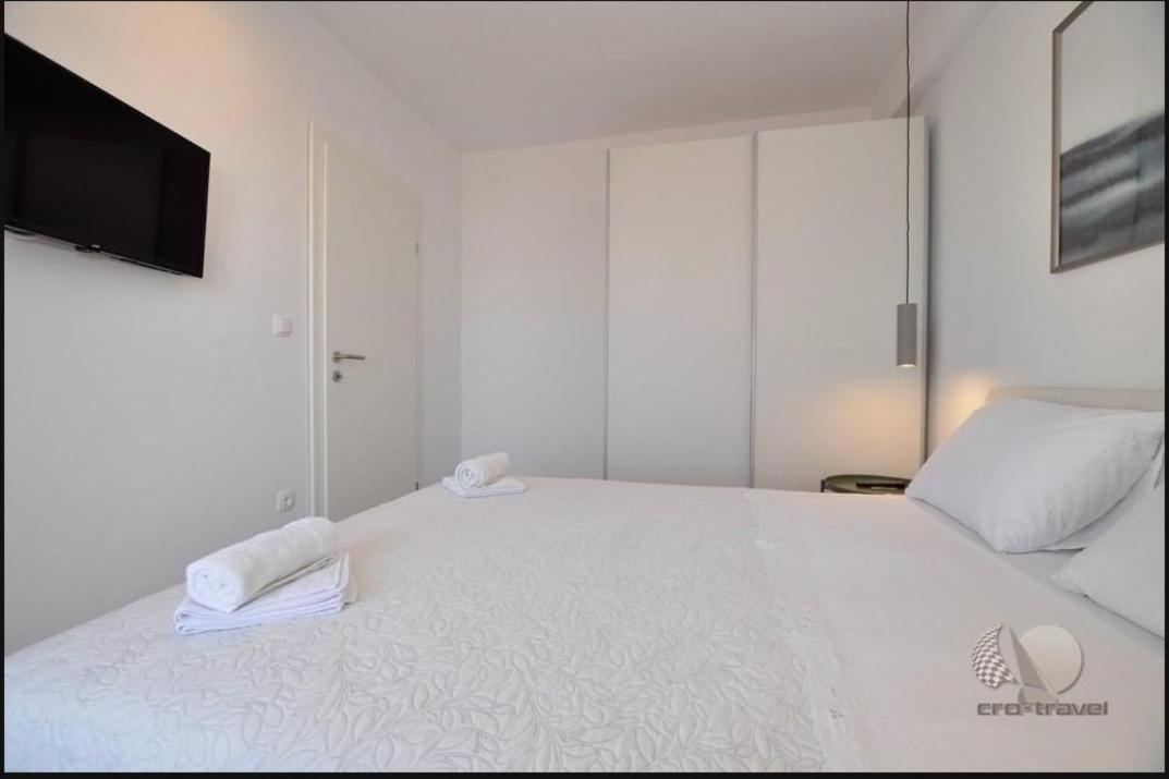 Apartmani Miranda Drasnice Exterior foto